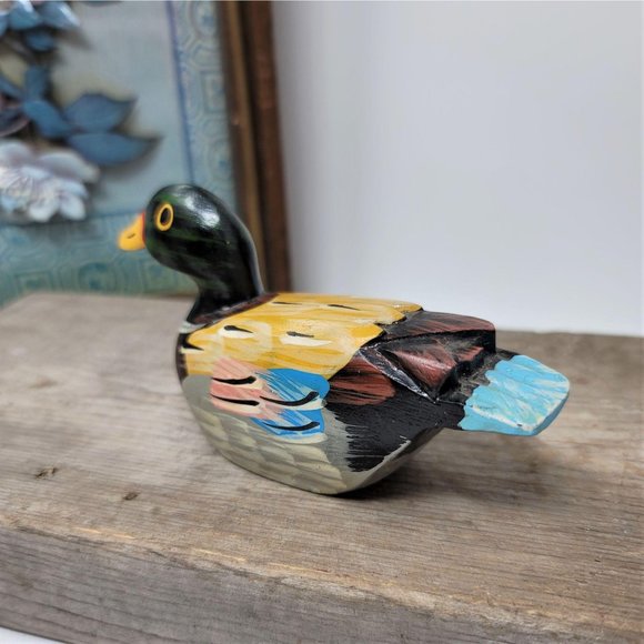 Small Hand Painted Vintage Duck Figurine - Picture 4 of 8